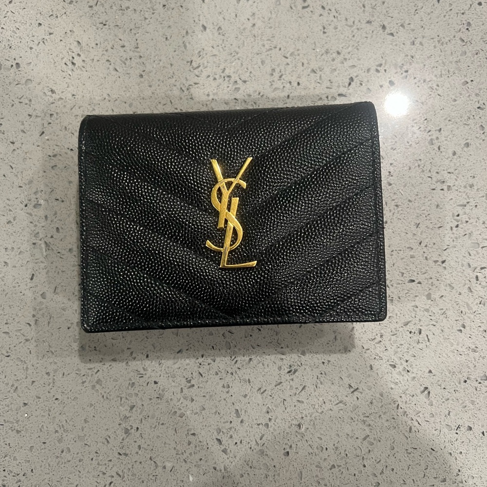 Saint Laurent Cassandre Saint Laurent Matelass Flap Card Case Black
